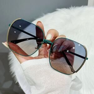 Thin Metal Green Frame Tinted Lens Fashion Sunglasses